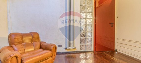 5 rooms Apartment in Parma, Italy No. 120763 27