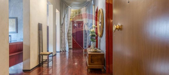 5 rooms Apartment in Parma, Italy No. 120763 4