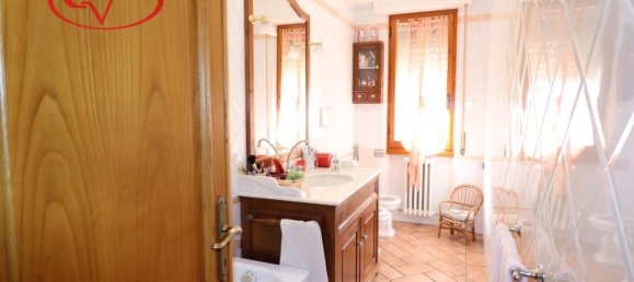 5غرفة شقة في Montevarchi, Italy رقم 232903 15