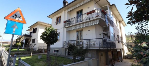 5غرفة شقة في Montevarchi, Italy رقم 232903 30