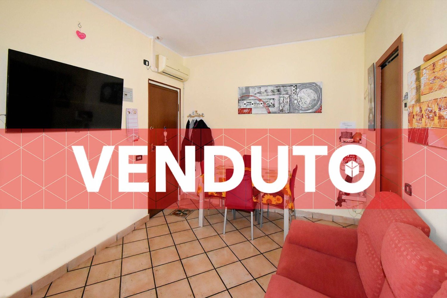 Apartamento de 2 divisões em Parabiago, Italy N.º 22652