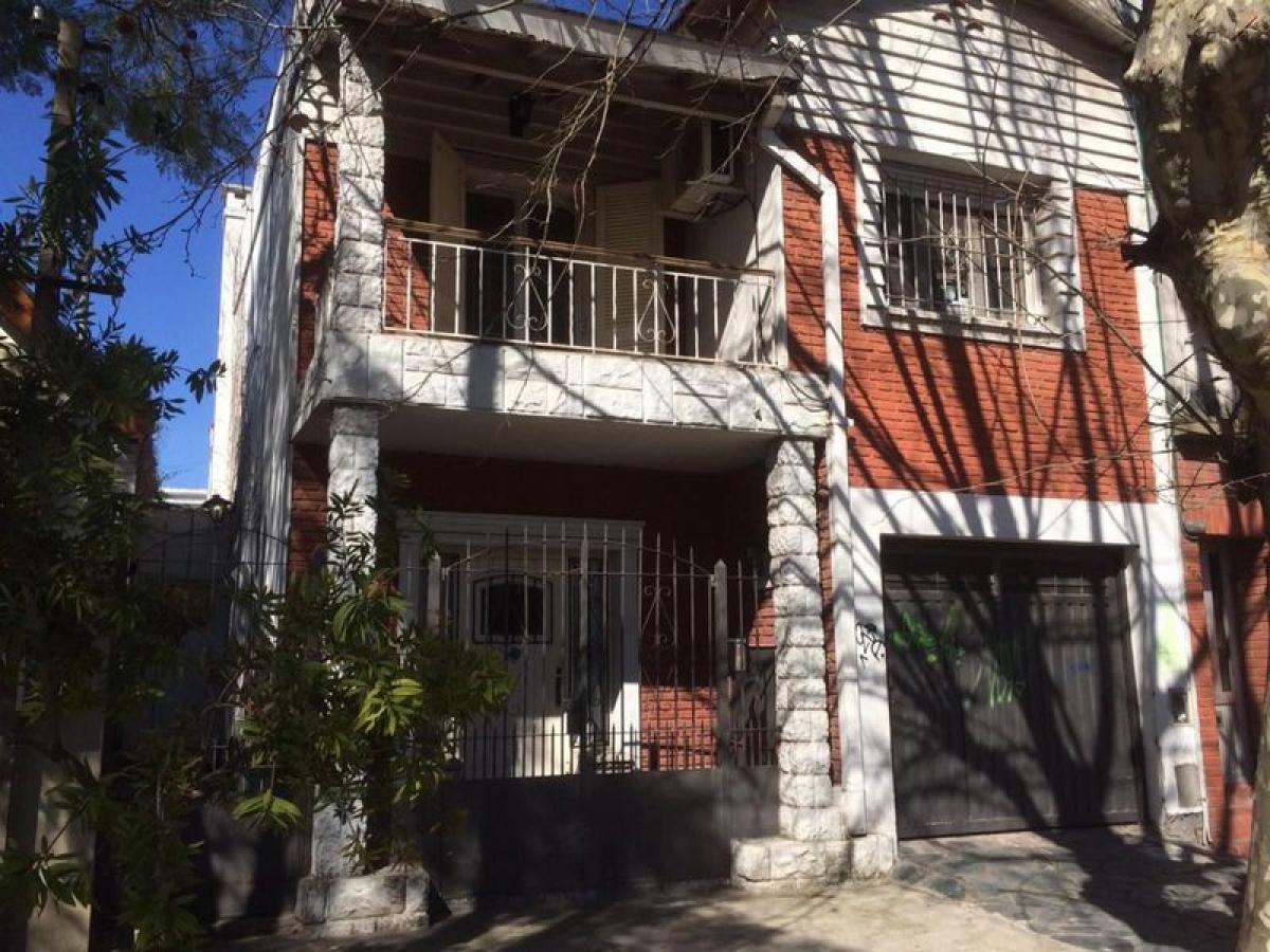 4 bedrooms House in Lomas de Zamora, Argentina No. 11522