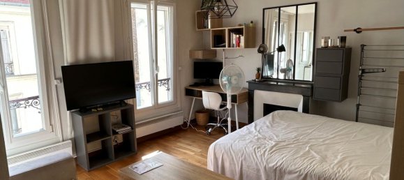 1 bedroom Apartment in Paris, France No. 362765 2