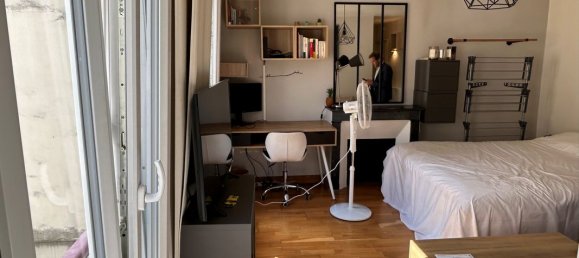 1 bedroom Apartment in Paris, France No. 362765 4