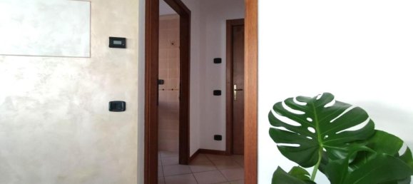 Квартира с 3 комнатами в Гандино, Италия № 86416 9