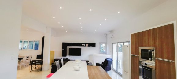 6 bedrooms Villa in Agios Athanasios, Cyprus No. 22596 8