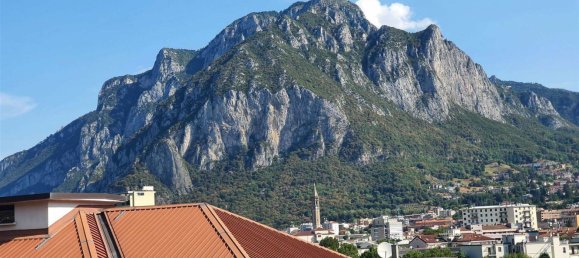 Apartamento de 3 habitaciónes en Malgrate, Italy No. 229074 15