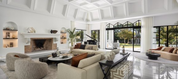 12 bedrooms Villa in Marbella, Spain No. 102188 9