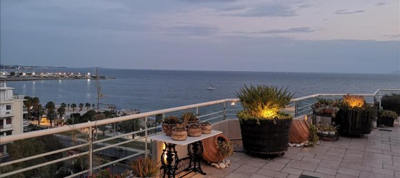 3 غرف نوم مكتب في Palaio Faliro, Greece رقم 5515 17
