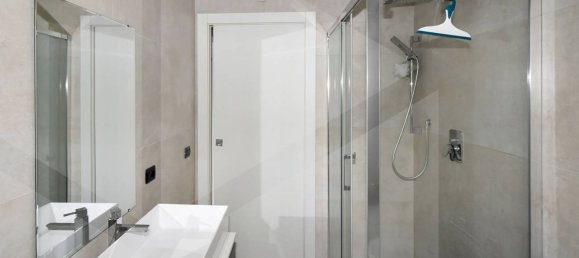 Квартира с 3 комнатами в Парабьяго, Италия № 30514 33