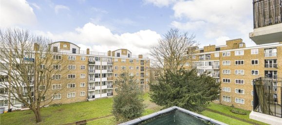 2 bedrooms Apartment in London, United Kingdom No. 7300 7