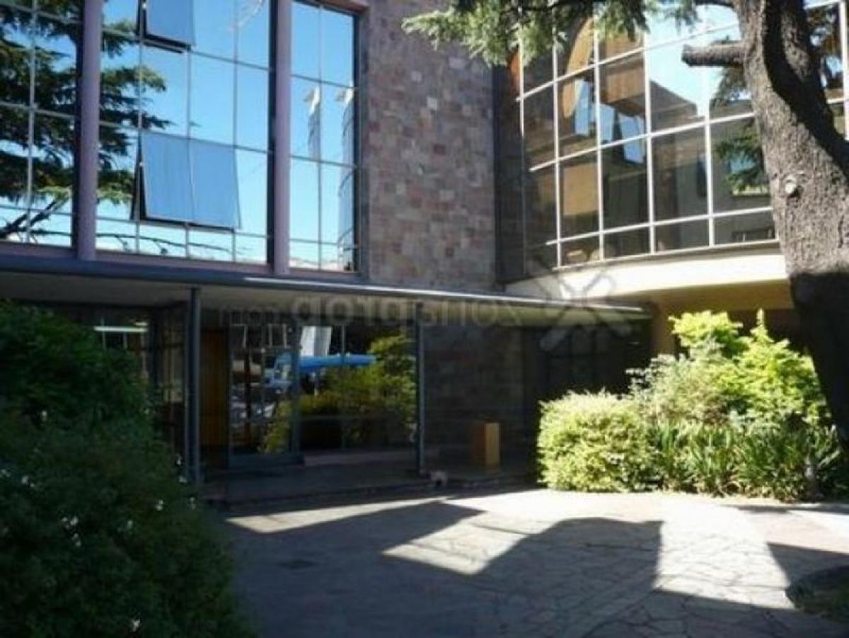 130m² Office in San Isidro, Argentina No. 24257