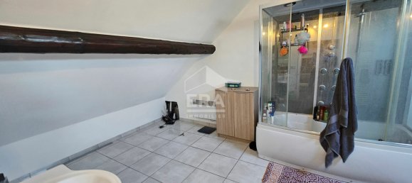 7 chambres Maison à Mont-Saint-Martin, France No. 153836 3