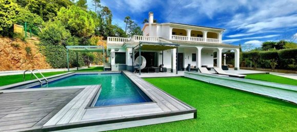 6 bedrooms House in Sant Fost de Campsentelles, Spain No. 71379 3