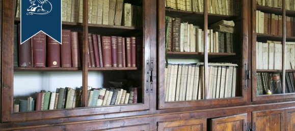 10 bedrooms Villa in Pisa, Italy No. 282036 33