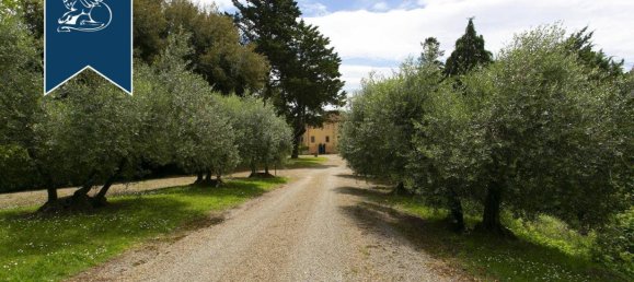 10 bedrooms Villa in Pisa, Italy No. 282036 17