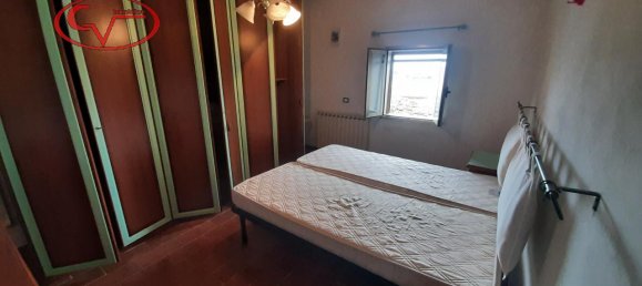 Квартира с 4 комнатами в Монтеварки, Италия № 224632 24