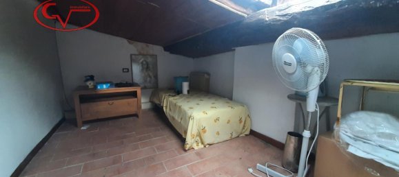 Квартира с 4 комнатами в Монтеварки, Италия № 224632 18