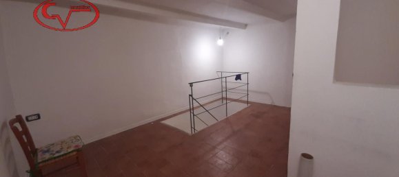 Квартира с 4 комнатами в Монтеварки, Италия № 224632 15