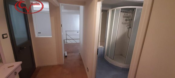 Квартира с 4 комнатами в Монтеварки, Италия № 224632 10