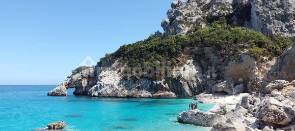 Villa de 4 dormitorios en Quartu Sant'Elena, Italy No. 115226 6