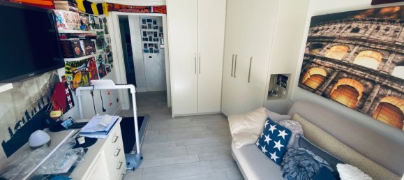 4 bedrooms Apartment in Rome, Italy No. 318813 22