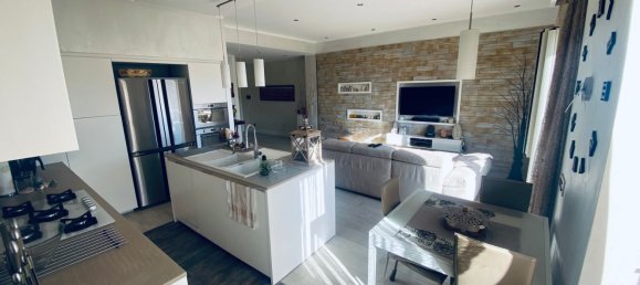 4 bedrooms Apartment in Rome, Italy No. 318813 6