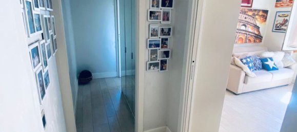 4 bedrooms Apartment in Rome, Italy No. 318813 23