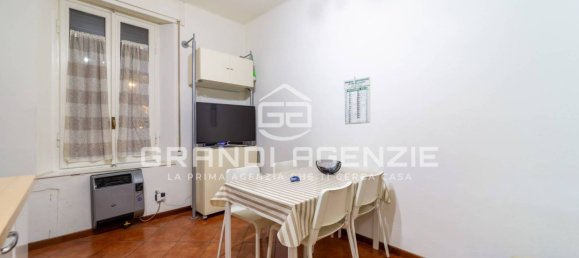 Apartamento de 1 dormitorio en Parma, Italy No. 302398 4
