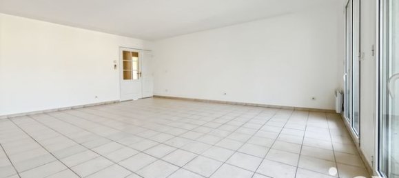 Apartamento de 3 dormitorios en Chelles, France No. 283517 3