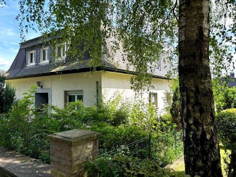 9 rooms House in Oberbergischer, Germany No. 140603