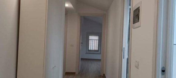 4 rooms Apartment in Perugia, Italy No. 30689 5