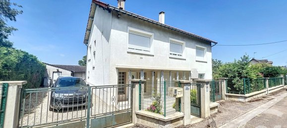 4 bedrooms House in Bonnard, France No. 197667 9