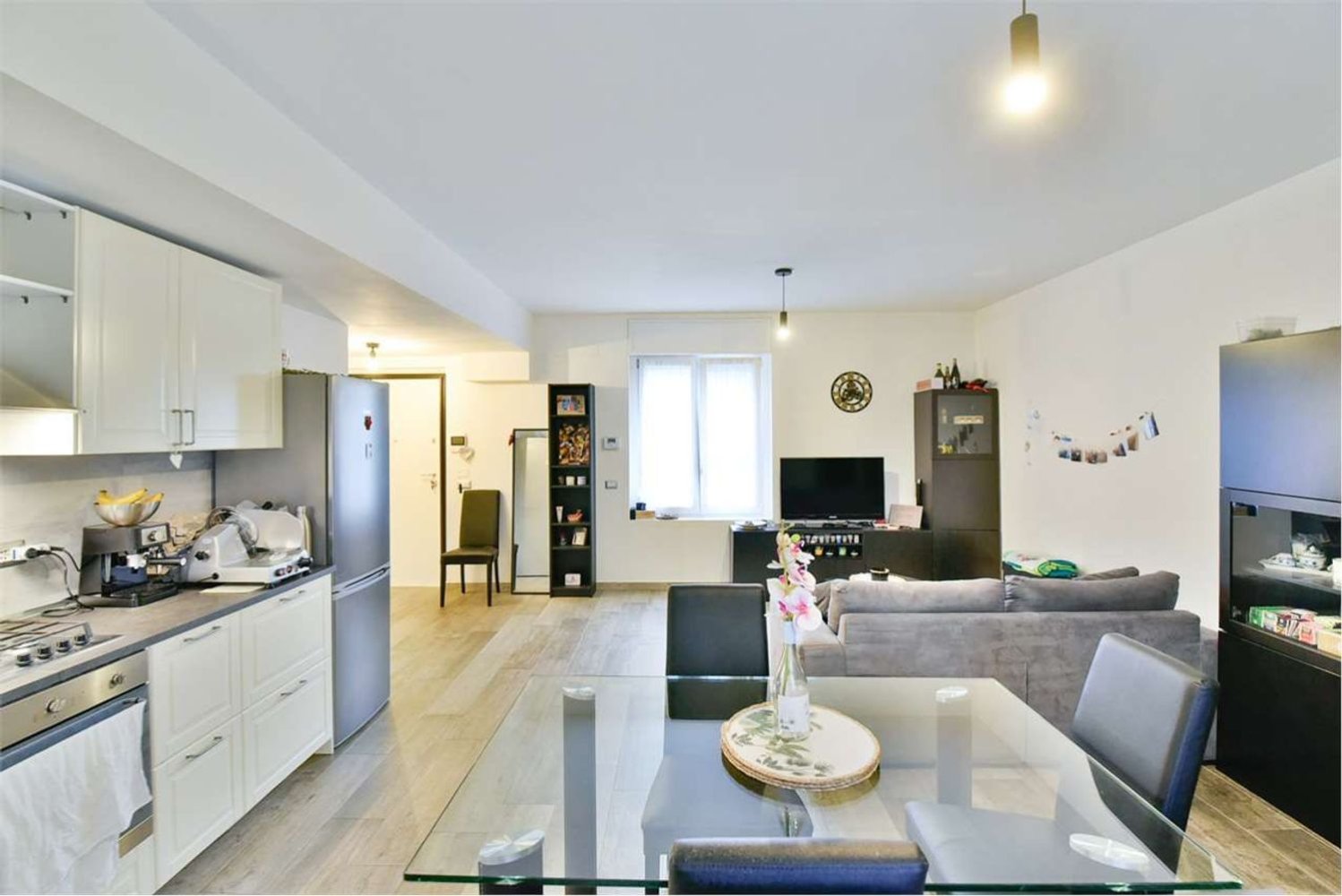 2-Zimmer Wohnung in Seregno, Italy, Nr. 334563