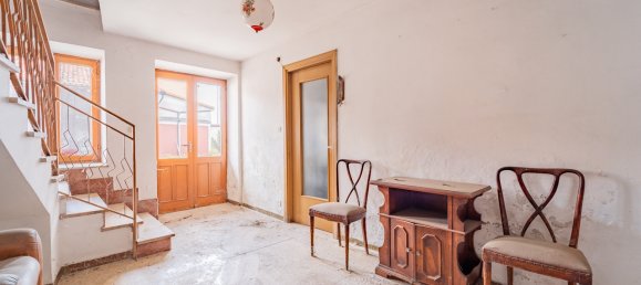 7 rooms House in Villafalletto, Italy No. 177798 3