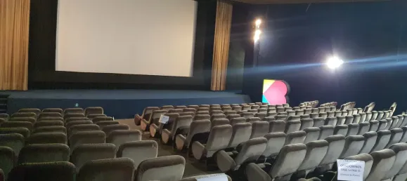 Propriété commerciale à Porto, Portugal 1000m² No. 60088 10