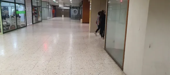 Propriété commerciale à Porto, Portugal 1000m² No. 60088 7