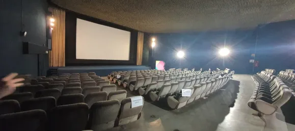 Propriété commerciale à Porto, Portugal 1000m² No. 60088 11