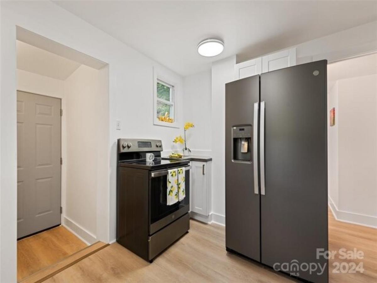 Estudio en Asheville, USA No. 372904