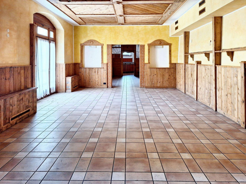 Propiedad comercial en Dolcè, Italy 720 m² No. 368889