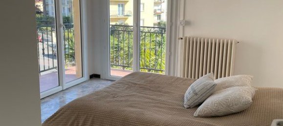 Apartamento de 3 dormitorios en Perpignan, France No. 339405 2