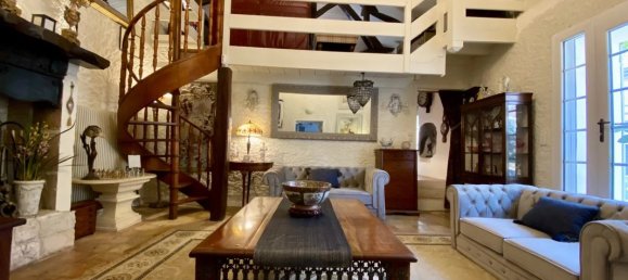 3 bedrooms Castles in Monflanquin, France No. 335723 4