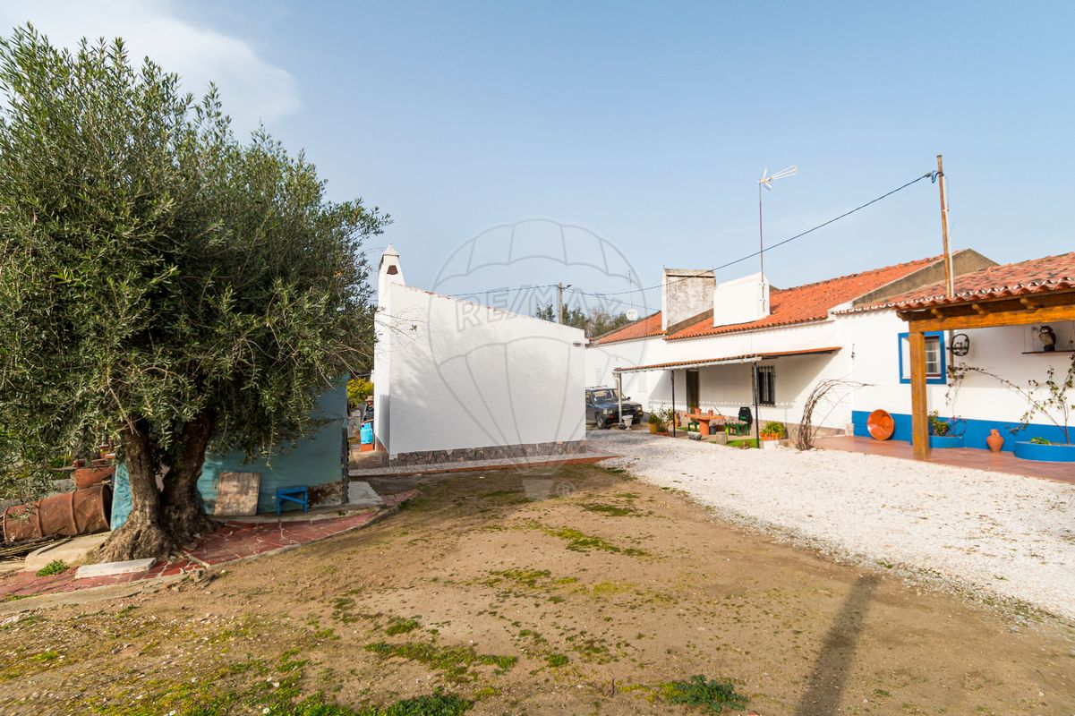 2 bedrooms House in Estremoz, Portugal No. 22499