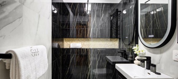 Studio in Paris, France No. 334700 6