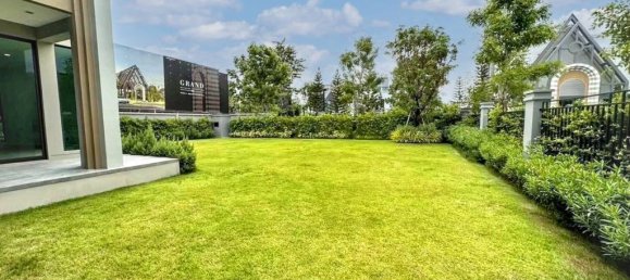 Casa de 5 dormitorios en Saphan Sung, Thailand No. 59354 9