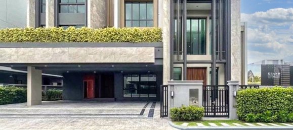 Casa de 5 dormitorios en Saphan Sung, Thailand No. 59354 2