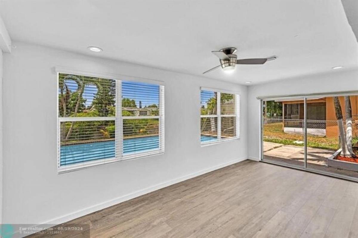 3 bedrooms House in Sunrise, USA No. 376175