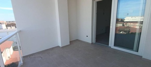 3-Zimmer Penthouse in Tortoreto, Italy, Nr. 31063 12