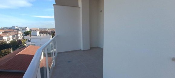 3-Zimmer Penthouse in Tortoreto, Italy, Nr. 31063 10