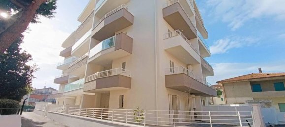3-Zimmer Penthouse in Tortoreto, Italy, Nr. 31063 2